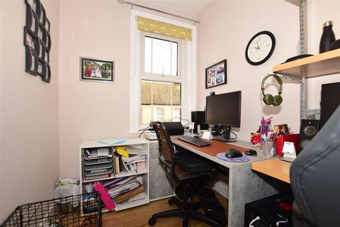 4 Albert Road, Tonbridge, TN9 2SR