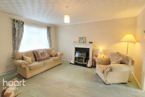 73 Claverley Green, Luton, LU2 8TB
