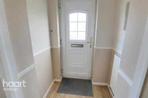 73 Claverley Green, Luton, LU2 8TB