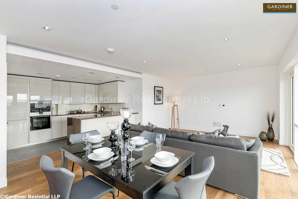 Dickens Yard, Ealing Broadway 3 bed flat to rent £4,000 pcm (£923 pw)