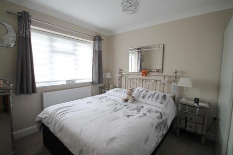 25 Booth Drive, Staines-upon-thames, TW18 1PR