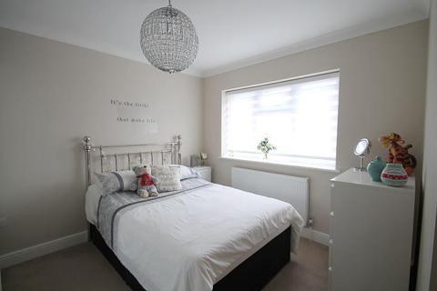 25 Booth Drive, Staines-upon-thames, TW18 1PR