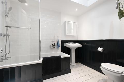 18 Palace Road, Bromley, BR1 3JT
