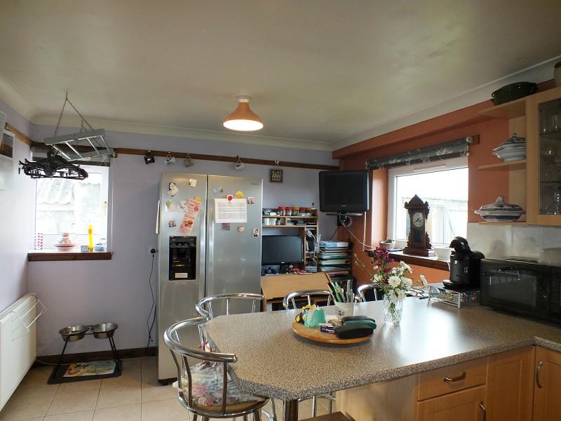Kitchen/Dining Area