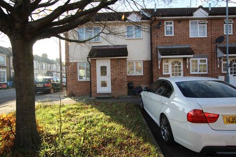 7 Lancaster Place, Ilford, IG1 2XH