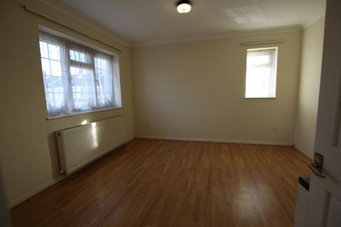 7 Lancaster Place, Ilford, IG1 2XH