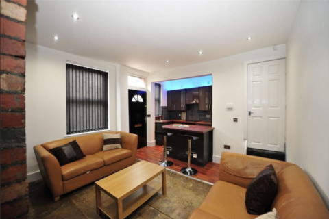 2 bedroom terraced house to rent, Autumn Place, Hyde Park, Leeds, LS6 1RJ