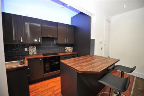 2 bedroom terraced house to rent, Autumn Place, Hyde Park, Leeds, LS6 1RJ