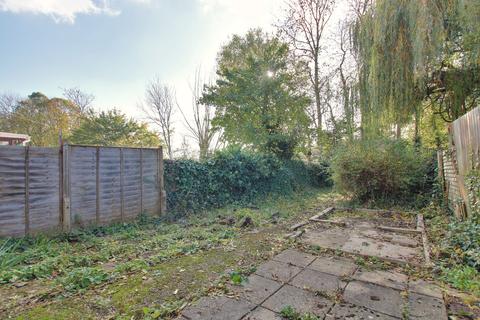 2 Bealing Close, Bassett, Southampton, SO16 3AW