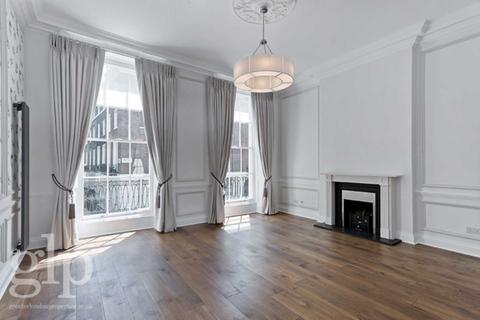 22 Connaught Square, London, W2 2HJ