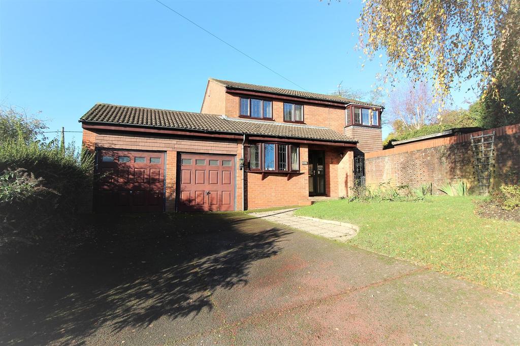 Redshots Close, Marlow 4 bed detached house £725,000