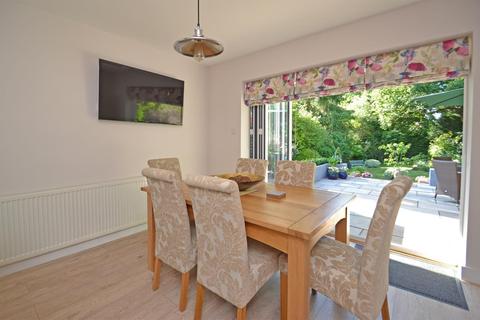 21 Hillside Road, Storrington, Pulborough, RH20 3LZ