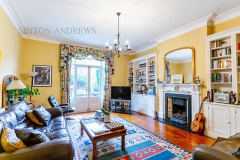 29 Colebrooke Avenue, London, W13 8JZ