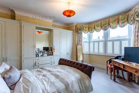 29 Colebrooke Avenue, London, W13 8JZ