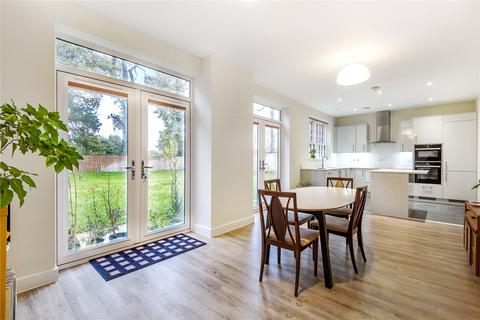23 Baroona Close, Romsey, SO51 7AE
