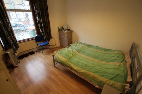 15 Nigel Road, London, E7 8AW