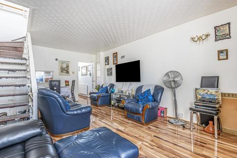 48 Howson Road, London, SE4 2AT
