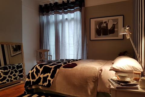 38 Silverton Road, London, W6 9NY