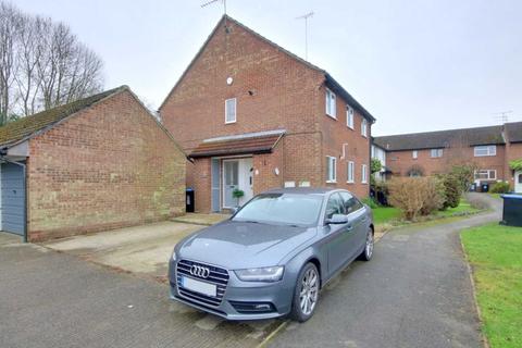 60 Austins Mead, Bovingdon, Hemel Hempstead, HP3 0LH