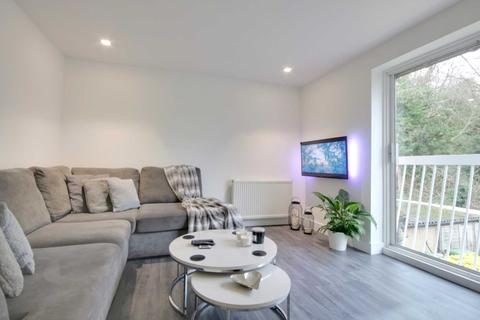 60 Austins Mead, Bovingdon, Hemel Hempstead, HP3 0LH