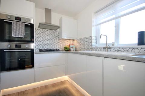 60 Austins Mead, Bovingdon, Hemel Hempstead, HP3 0LH