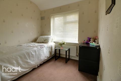 8 Croppath Road, Dagenham, RM10 8BW