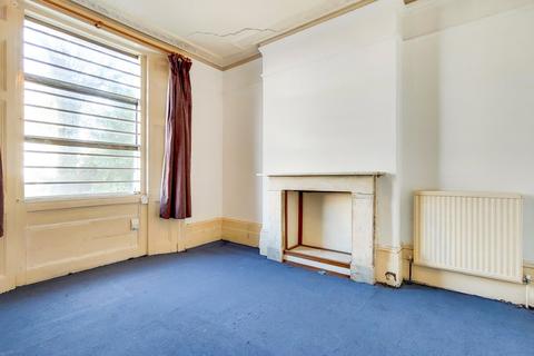 51 Tollington Road, London, N7 6PB