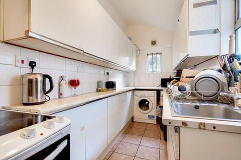 51 Tollington Road, London, N7 6PB
