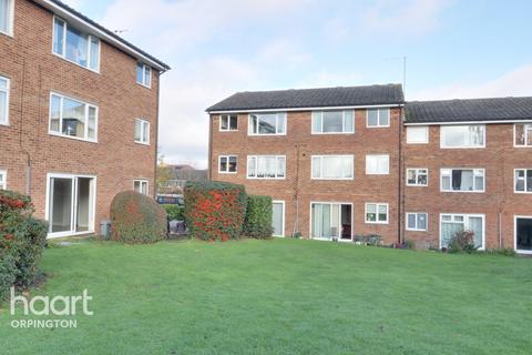 40 Glendower Crescent, Orpington, BR6 0UR