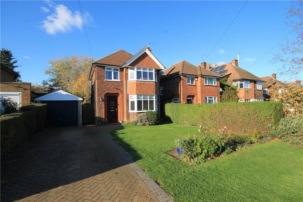 Johnston Walk, Guildford, Surrey, GU2 3 bed detached house £550,000