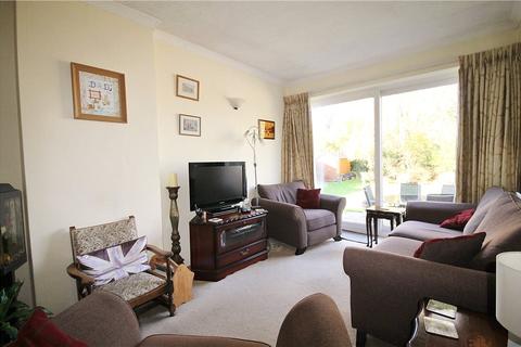 11 Johnston Walk, Guildford, GU2 9XP