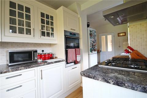 11 Johnston Walk, Guildford, GU2 9XP