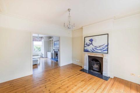 28 Carson Road, London, SE21 8HU