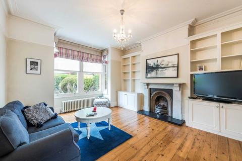 28 Carson Road, London, SE21 8HU