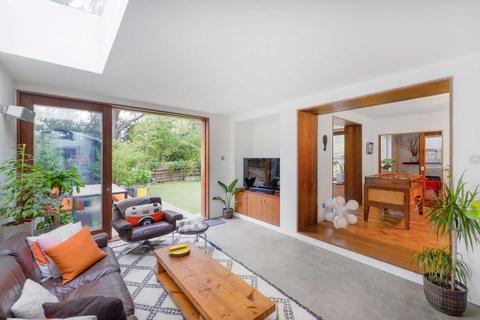 1 Allison Grove, London, SE21 7ER