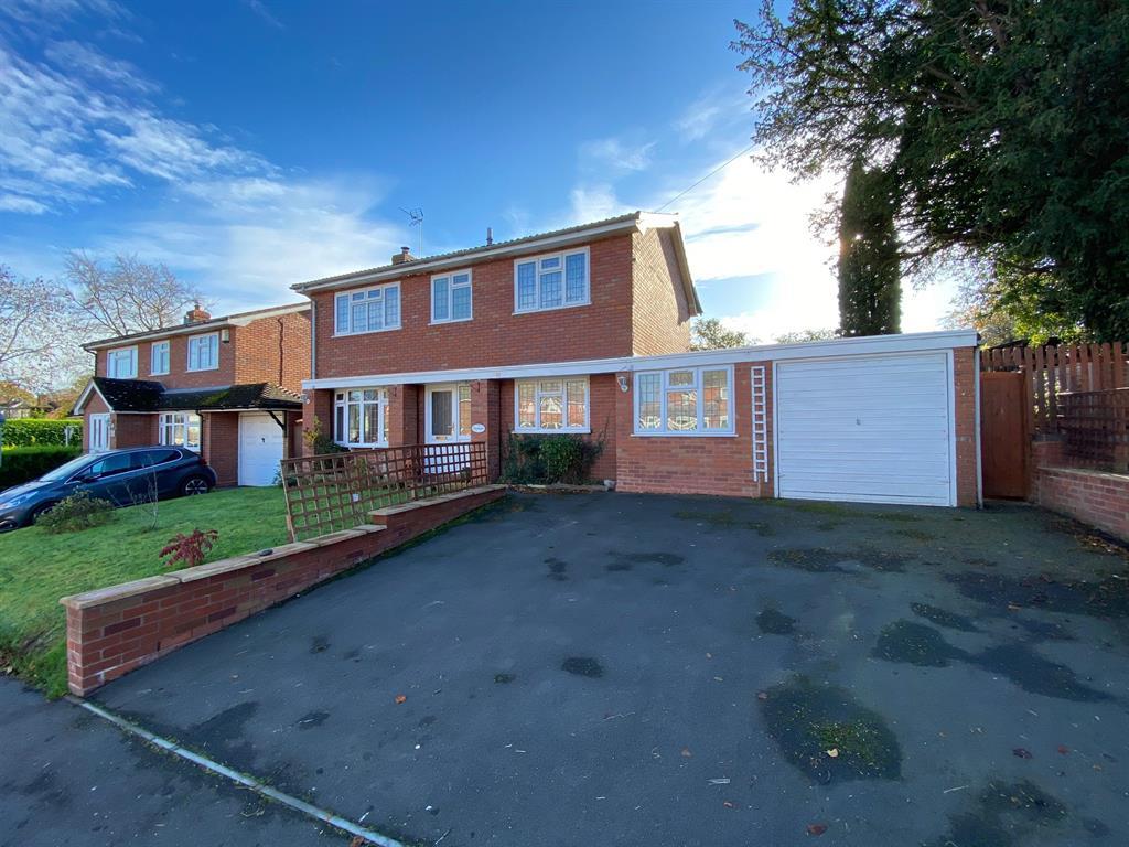Six Ashes Road, Bobbington, DY7 5BZ 4 bed detached house £400,000