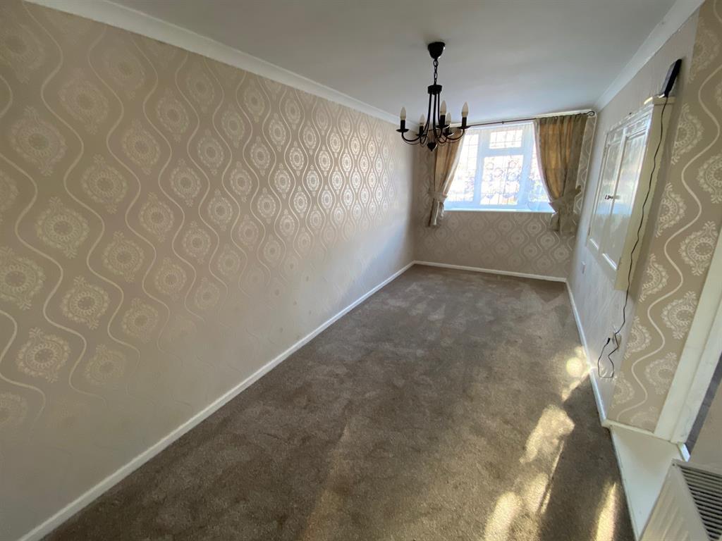 Six Ashes Road, Bobbington, DY7 5BZ 4 bed detached house £400,000