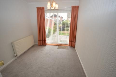 2 bedroom bungalow to rent, Dane Close, Sandbach, CW11