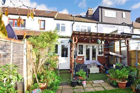 55 York Road, Chingford, London, E4 8LA