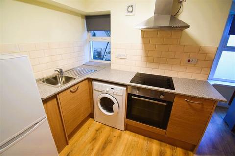 1 bedroom house to rent, Fitzhamon Embankment, Cardiff