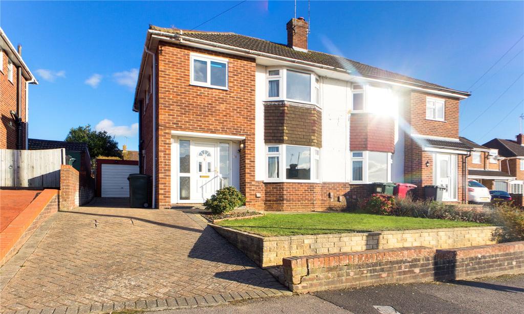 Elmstone Drive, Tilehurst, Reading, RG31 3 bed semidetached house £