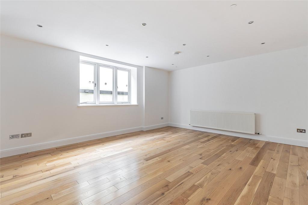 Sitting/Dining Room