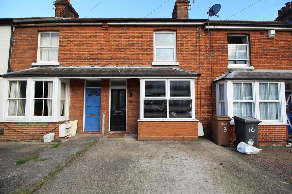 Henry Road, Chelmsford, Essex, CM1 3 bed terraced house £365,000