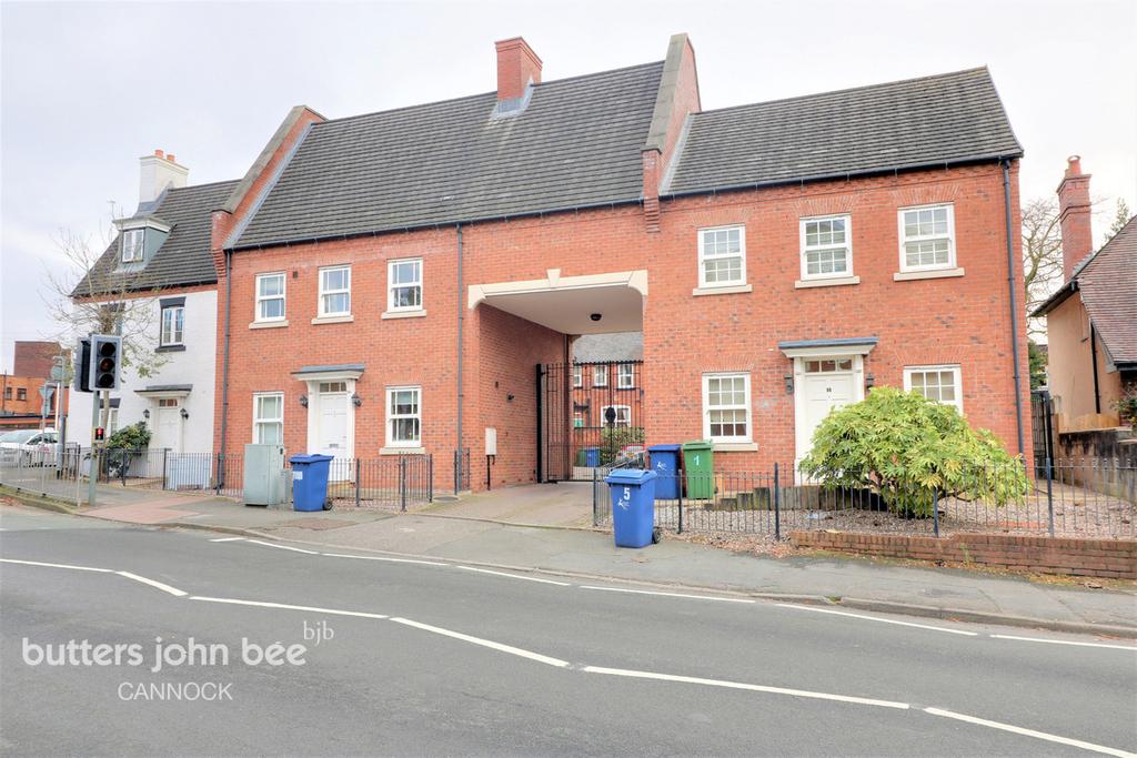 Dartmouth Road, Cannock 2 bed apartment £130,000