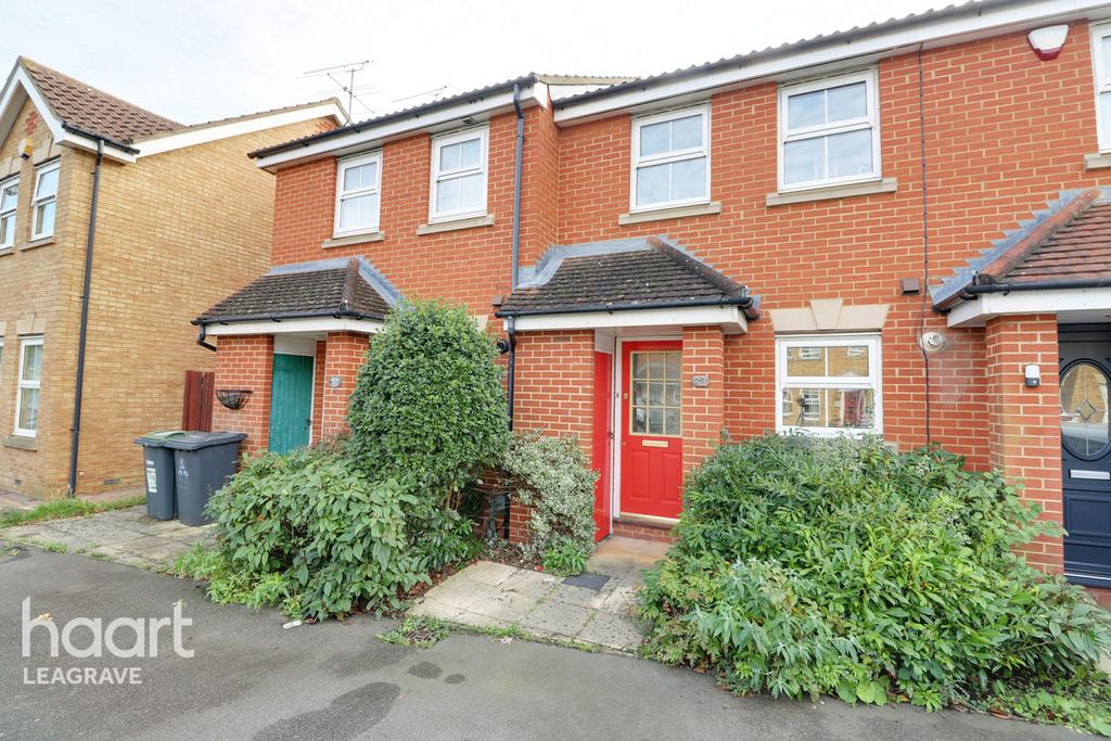 Wraysbury Close, Luton 2 bed terraced house £230,000