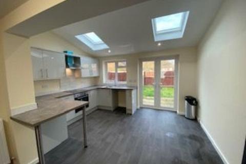 3 bedroom terraced house to rent - Sodens Avenue, Ryton on Dunsmore, Coventry