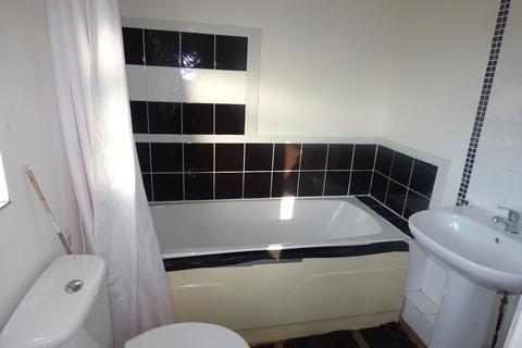 2 Alwin Road, Shaw, Oldham, OL2 7YD