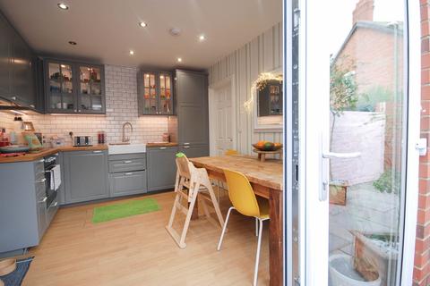 8 Bede Terrace, East Boldon, NE36 0DZ