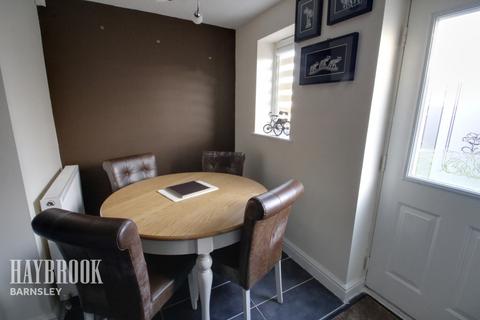 4 Fernhall Croft, Wombwell, Barnsley, S73 0DU