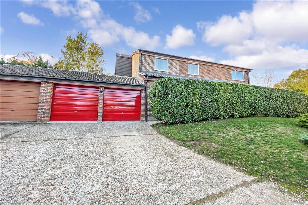 Redhill Wood, New Ash Green, Longfield, Kent 4 bed detached house £